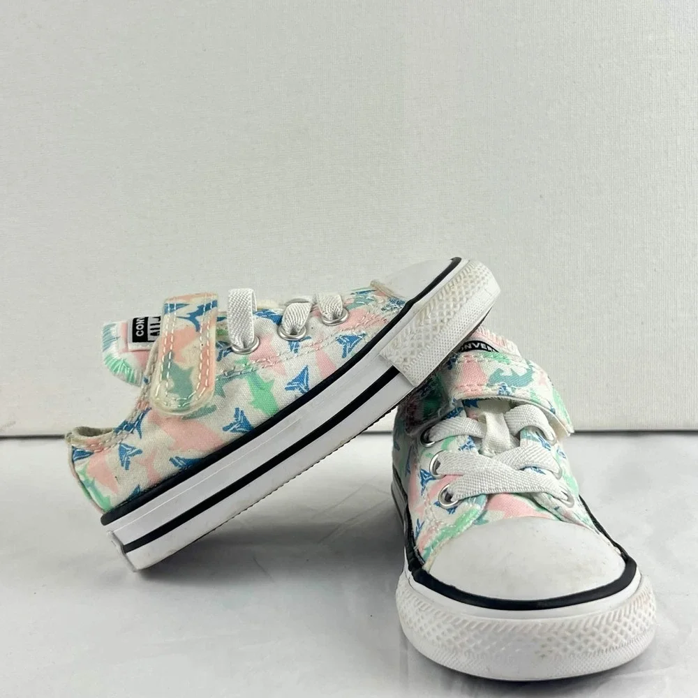 GUC Converse All Star Pastel Shark Print Easy-On Shoes Sneakers Infant Size 5